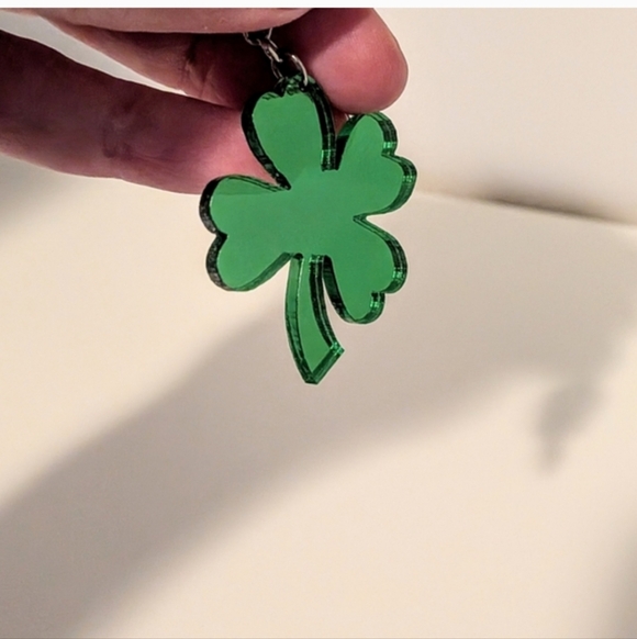 Saint Patrick's Green Clover Earrings - Picture 5 of 6